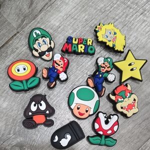 13 Nintendo Super Mario Red And Green Croc Charms